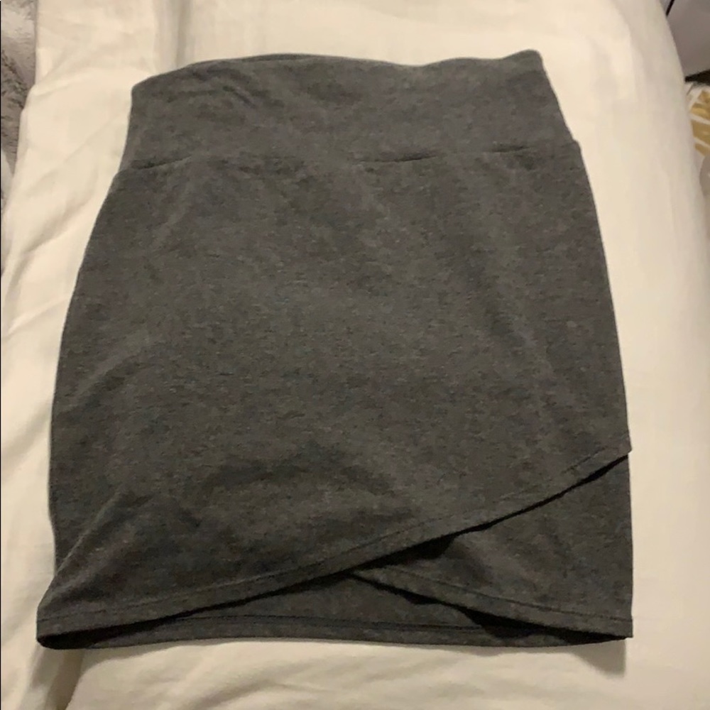 Gray pencil skirt